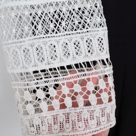 CeCe Black/White V-Neck Wide-Leg Jumpsuit with Lace Sleeves Zipper Back, Women 0 - Picture 5 of 6